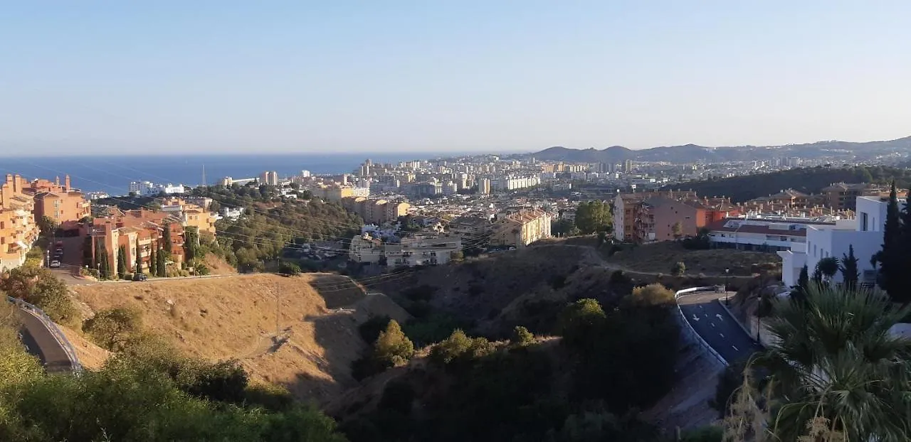 Cozy Rooms In Terraced House Fuengirola Δωμάτια σε οικογενειακή κατοικία
