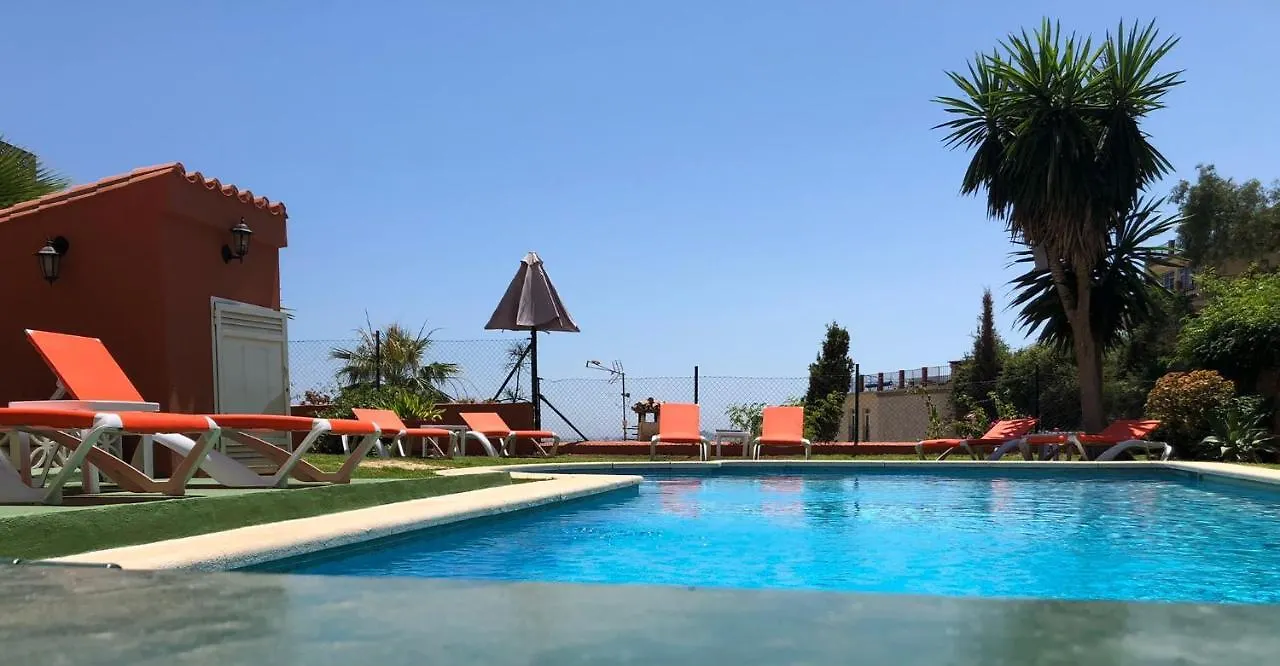 Δωμάτια σε οικογενειακή κατοικία Cozy Rooms In Terraced House Fuengirola