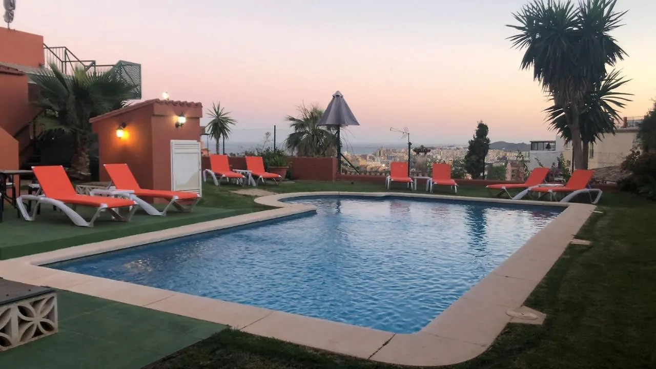 Cozy Rooms In Terraced House Fuengirola