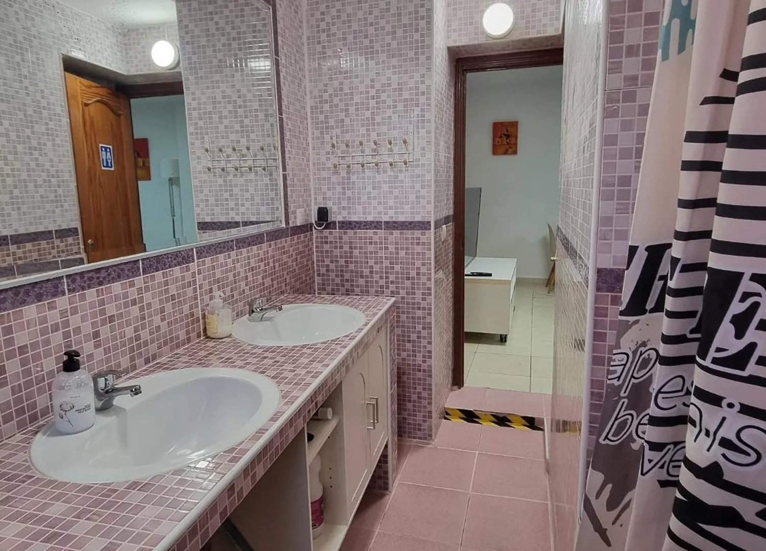 Cozy Rooms In Terraced House Fuengirola Δωμάτια σε οικογενειακή κατοικία