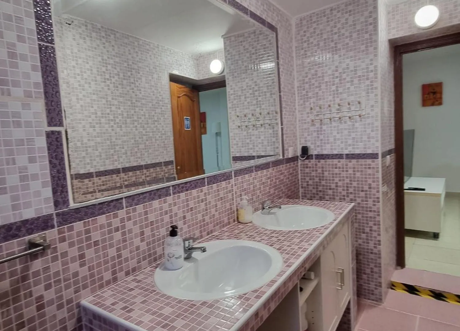 Δωμάτια σε οικογενειακή κατοικία Cozy Rooms In Terraced House Fuengirola Ισπανία