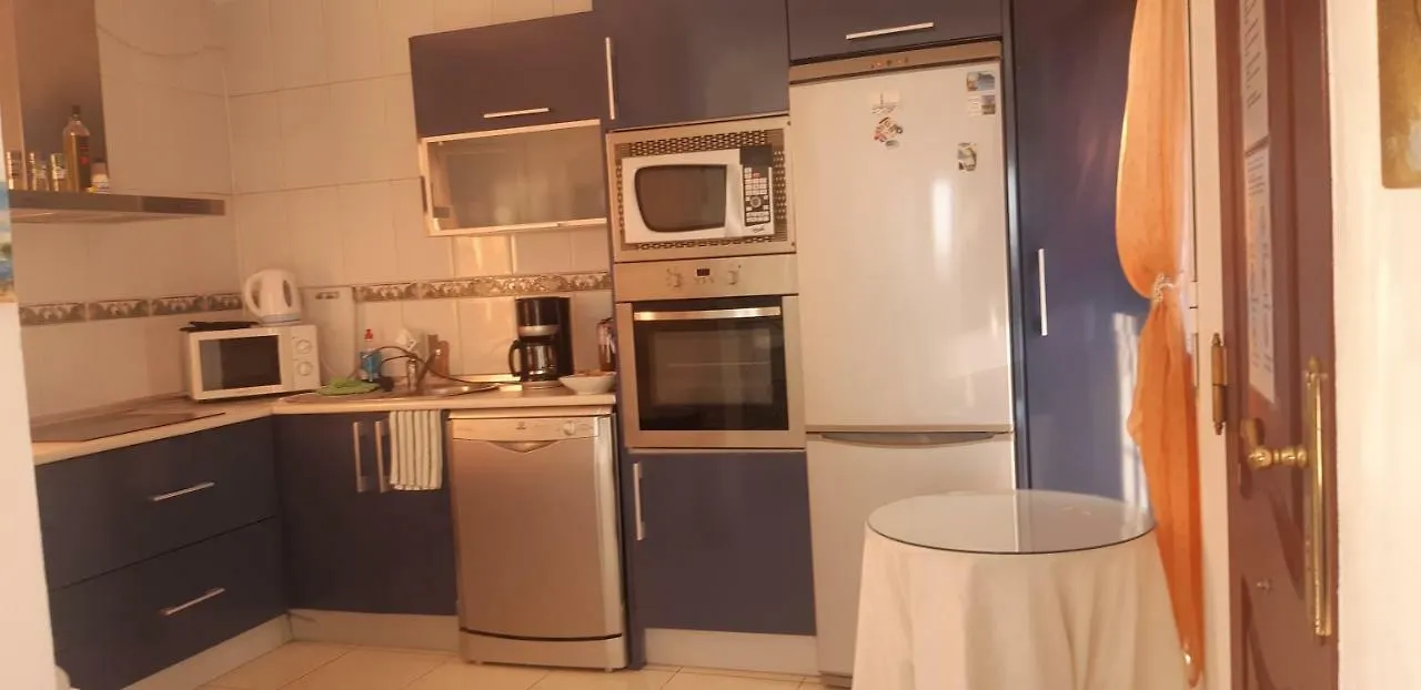 Cozy Rooms In Terraced House Fuengirola Δωμάτια σε οικογενειακή κατοικία